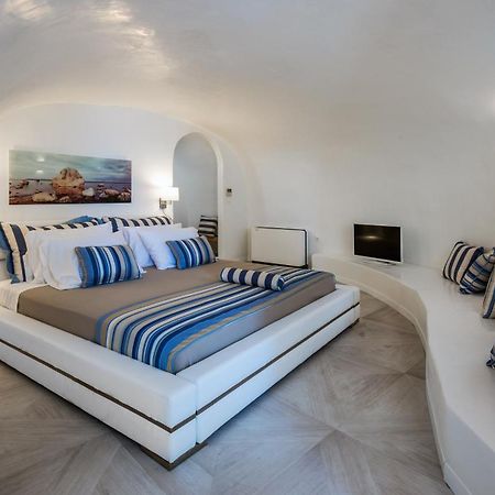 Elite Luxury Suites Oía Pokój zdjęcie